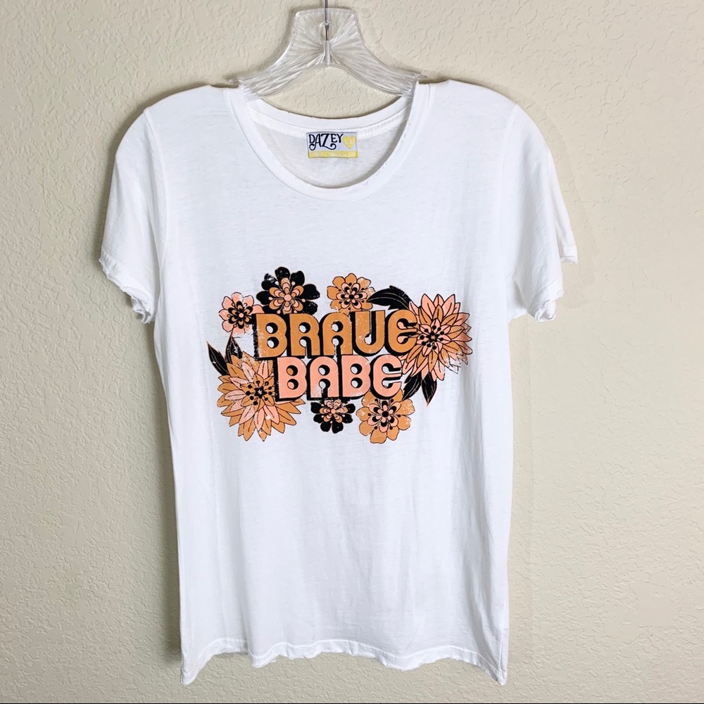 White graphic tee "brave babe"
